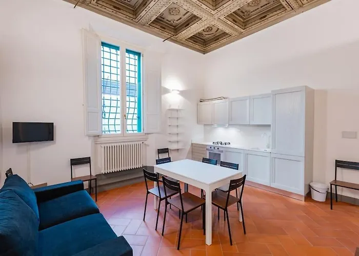 Big New Mattonaia Florence Apartment